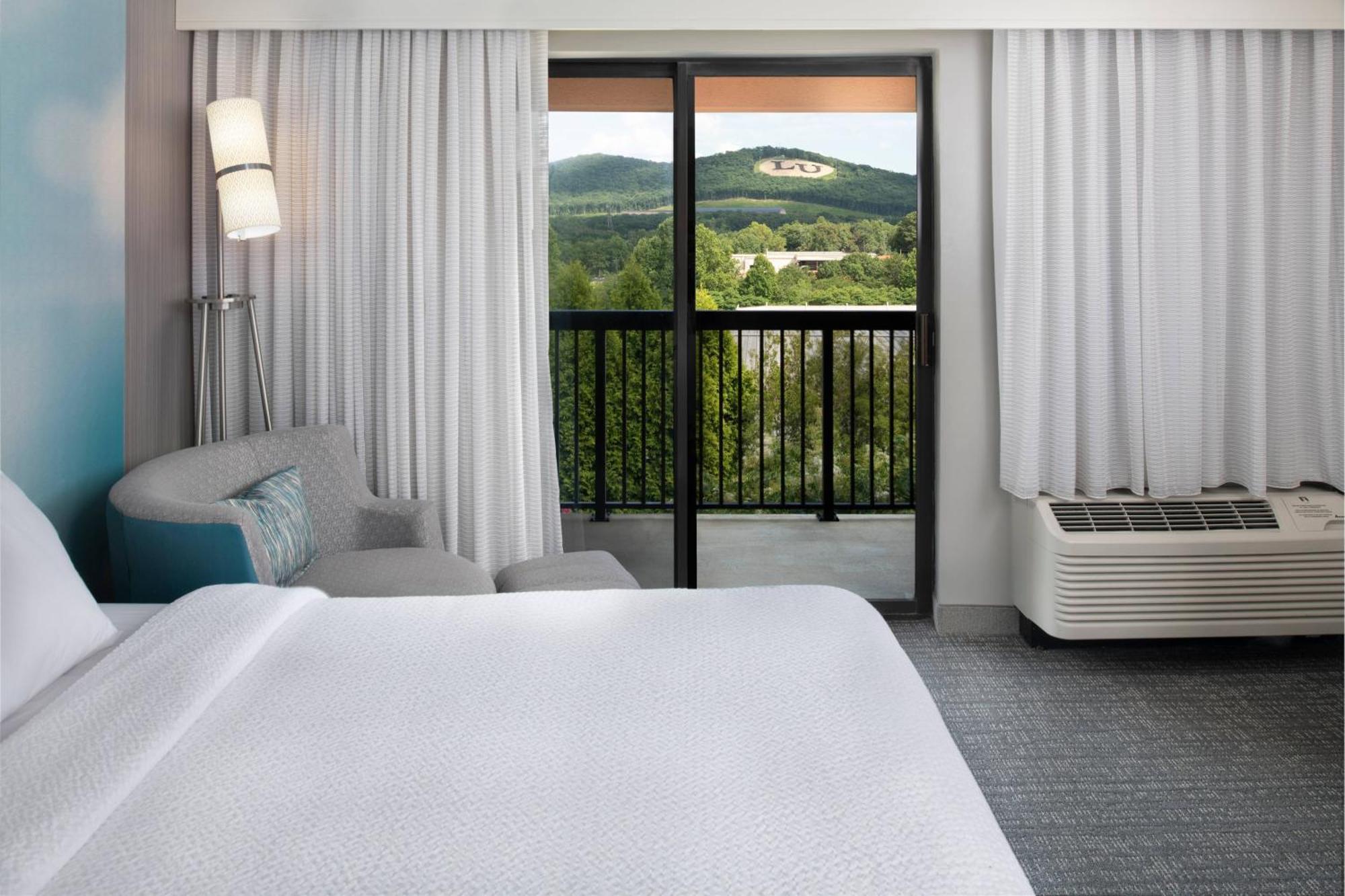 מלון Courtyard By Marriott לינצ'בורג מראה חיצוני תמונה