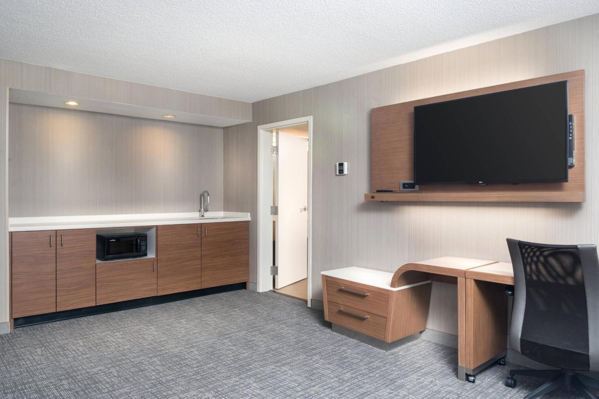מלון Courtyard By Marriott לינצ'בורג מראה חיצוני תמונה